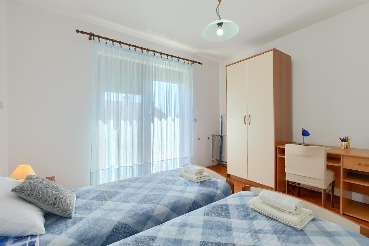 Apartment Christina Пула Екстер'єр фото